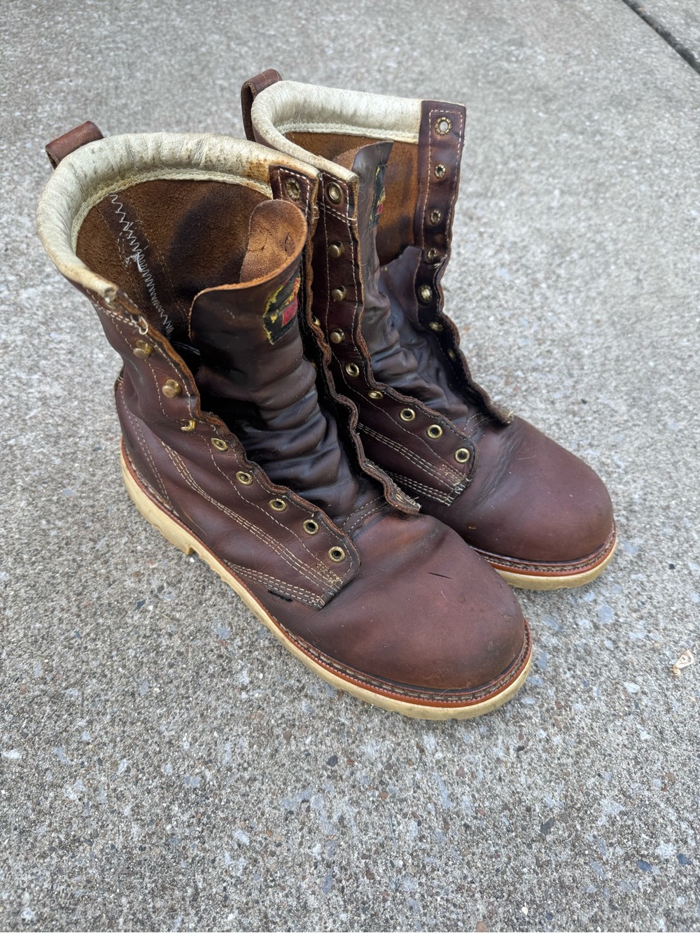 Men's Brown Leather Work Boots - Classic Lace-Up Style